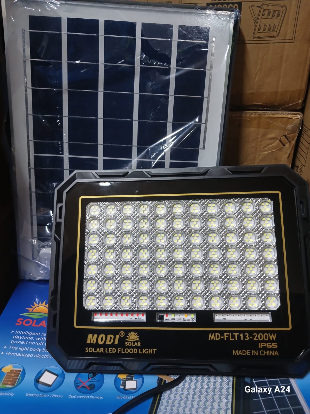 MODI 300W Premium Solar Floodlight