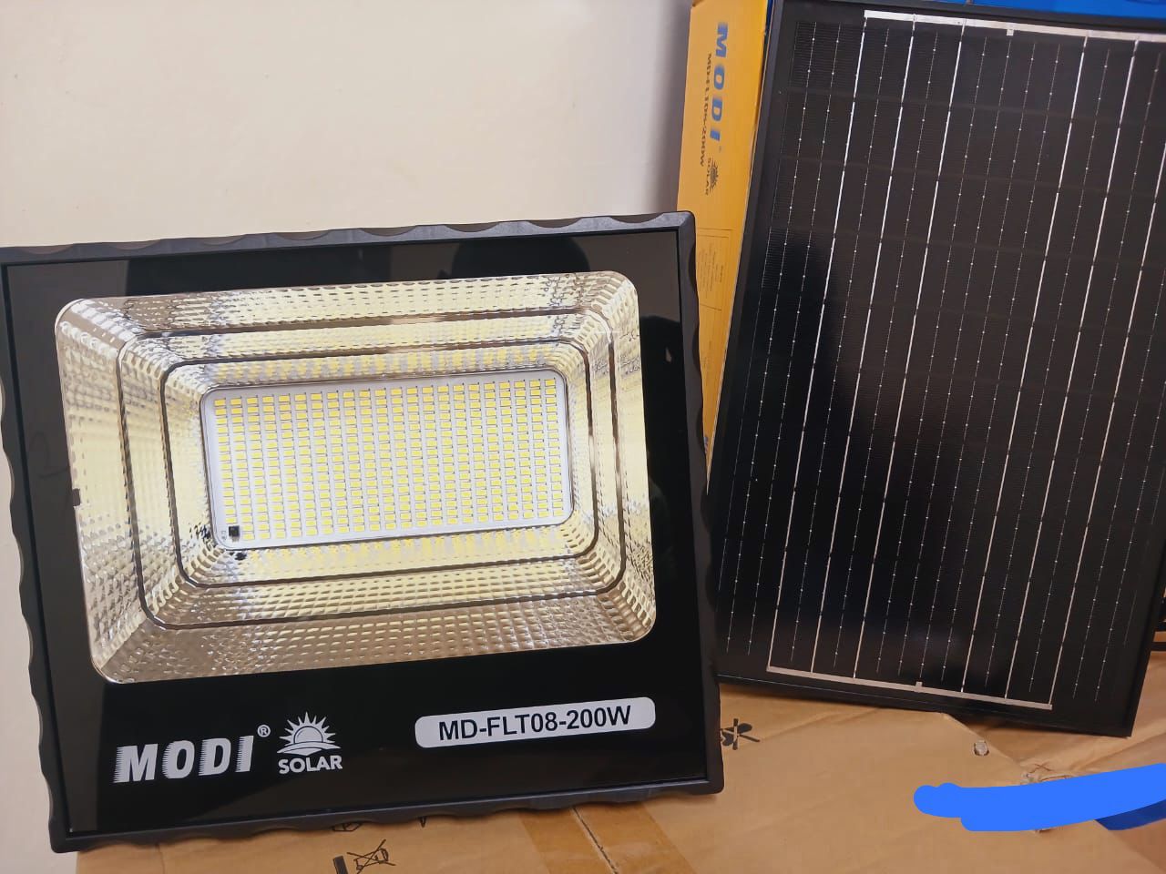 MODI 200W Solar LED Floodlight